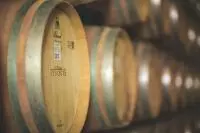 Chai à barriques du Château Pesquié