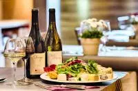 Repas à la Cave de Sylla