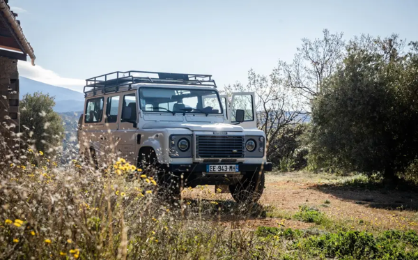 Visite "du terroir à la bouteille" en Defender - Domaine de Piéblanc