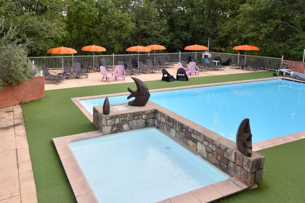 Village de gîtes "Le Mas de la Grenouillère"