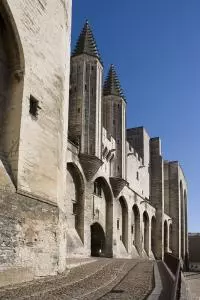Devanture du Palais des Papes à Avignon