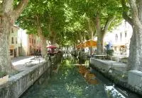 Canal de la ville de Goudargues