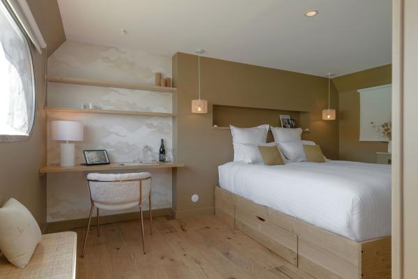 Bed and Bicycle - La Péniche